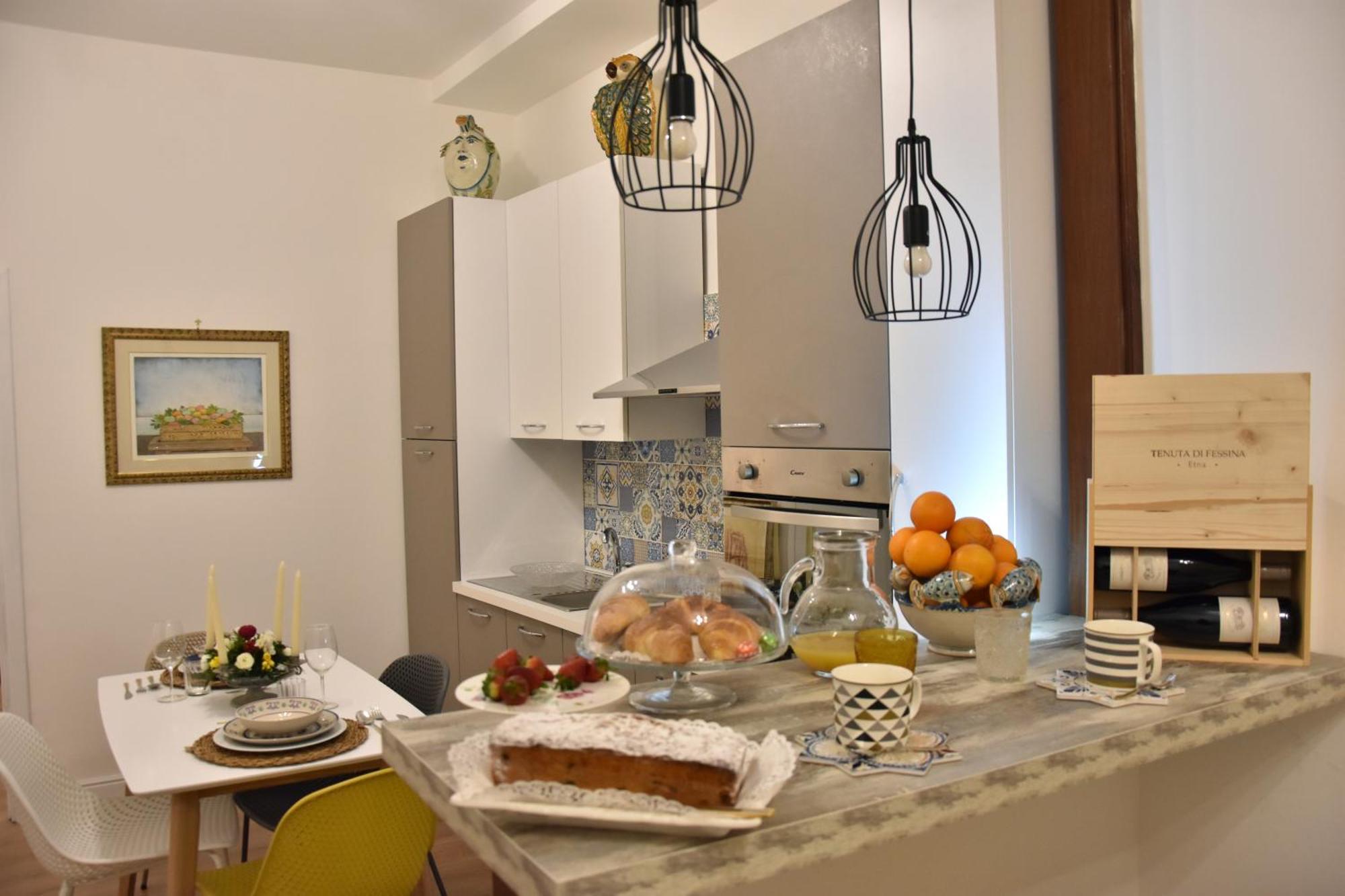 Gloden House Apartments Таорміна Екстер'єр фото