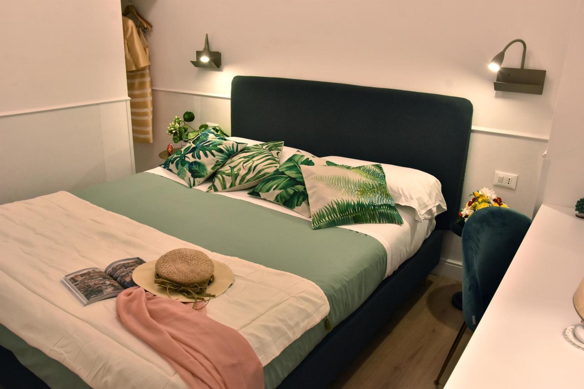 Gloden House Apartments Таорміна Екстер'єр фото