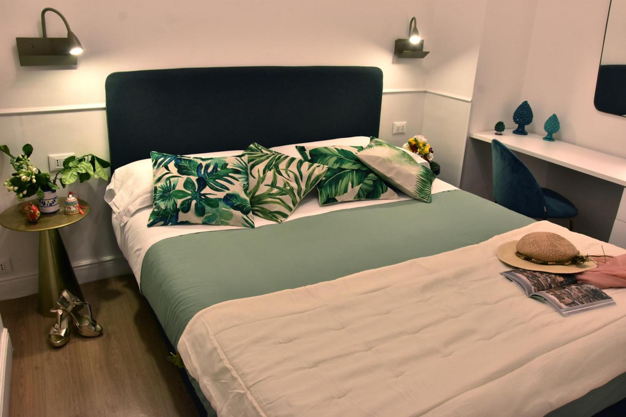 Gloden House Apartments Таорміна Екстер'єр фото